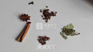 榛蘑肉酱的做法步骤:4