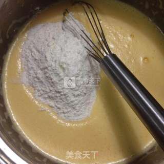 蓝莓南瓜蛋糕卷的做法步骤:3