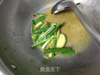酱香面拖蟹的做法步骤:12