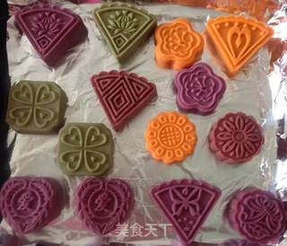 桃山皮月饼的做法步骤:11