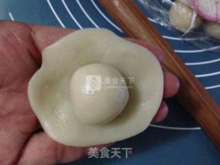 豆沙蛋黄酥的做法步骤:8