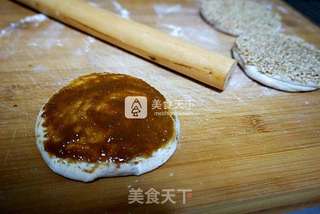 酥脆掉渣的芝麻酱烧饼的做法步骤:10