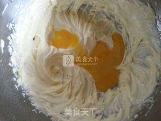 橙香杯子蛋糕的做法步骤:4