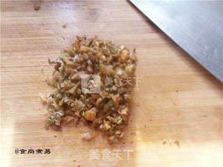 榨菜煎蛋的做法步骤:2