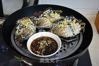 清蒸大闸蟹的做法步骤:2