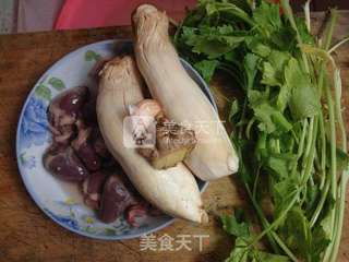 清淡的夏天-鸭心杏鲍菇的做法步骤：1
