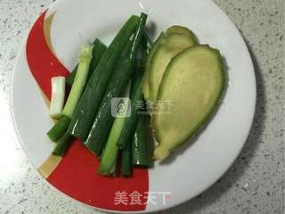 酱香面拖蟹的做法步骤:2