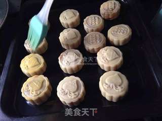 广式月饼的做法步骤:10
