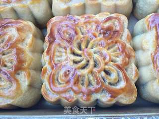广式豆沙蛋黄月饼的做法步骤:9
