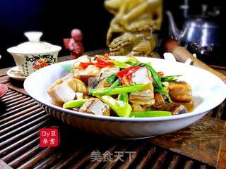 焖鲨鱼的做法步骤:8
