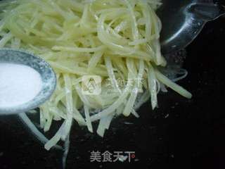 沙茶酱牛肉土豆丝的做法步骤：6
