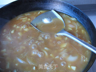 咖喱土豆鱿鱼面的做法步骤:11
