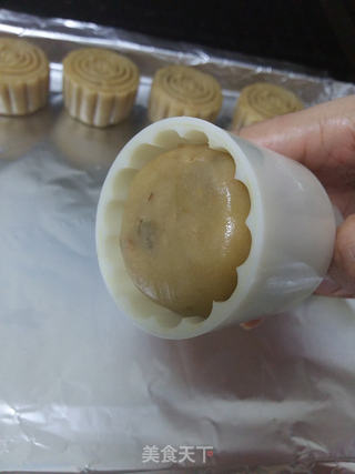 广式五仁月饼的做法步骤:15