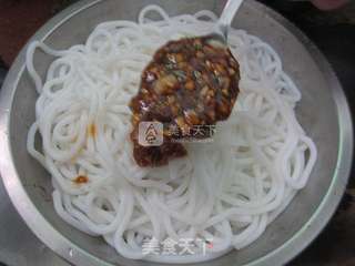 榨菜排骨蒸濑粉的做法步骤:5