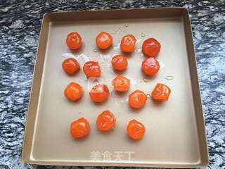 广式豆沙蛋黄月饼的做法步骤:4