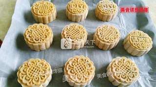 广式紫薯椰蓉月饼的做法步骤:15