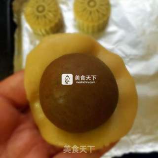 广式月饼的做法步骤:8
