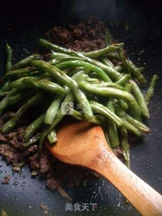 干煸豆角(牛肉)的做法步骤:6