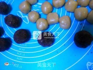 广式豆沙月饼的做法步骤:6