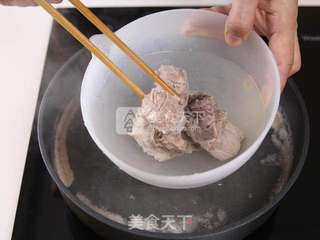 罗汉果冬瓜煲排骨汤的做法步骤:3