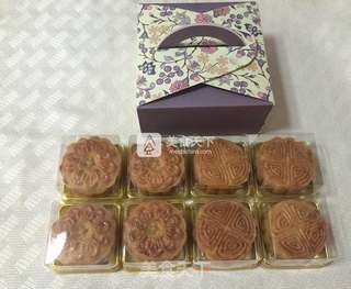 莲蓉蛋黄月饼的做法步骤:16