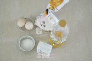 蒙布朗蛋糕卷的做法步骤：1
