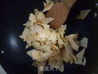 韭菜干豆腐的做法步骤:3