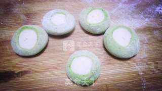 五彩饺子闹“中秋”的做法步骤:2