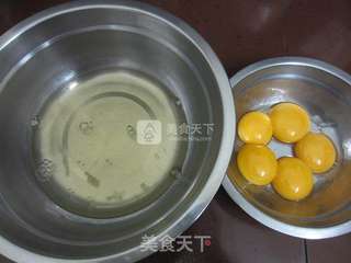 原味戚风蛋糕的做法步骤:2