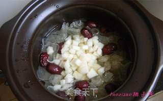 红枣雪梨银耳糖水的做法步骤:6