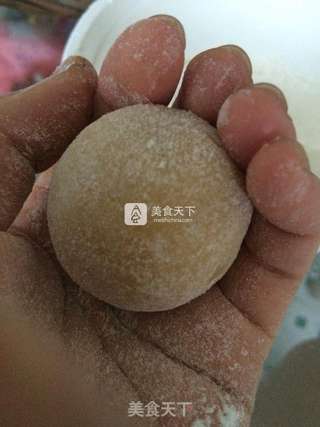 广式莲蓉月饼的做法步骤:21