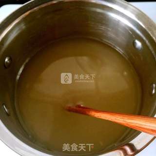 月饼之—熬黄金糖浆的做法步骤:2