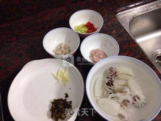 花好月圆之双味酿墨斗的做法步骤:2