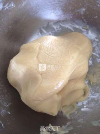 广式莲蓉月饼的做法步骤:15