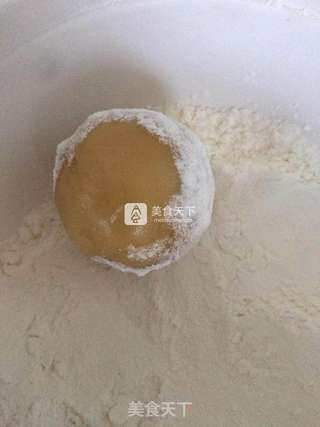 广式莲蓉月饼的做法步骤:20