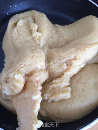 广式莲蓉月饼的做法步骤:9