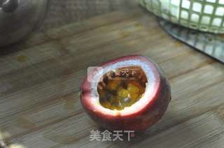 百香果果酱的做法步骤:2
