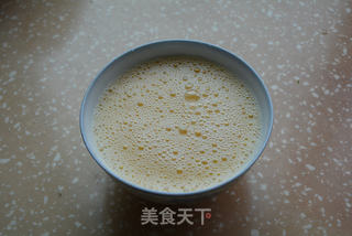秋葵蒸蛋的做法步骤:2