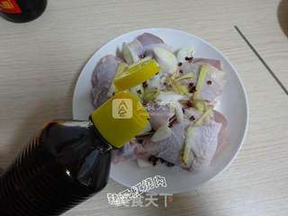 脆皮炸鸡腿的做法步骤:4