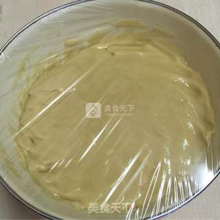 广式莲蓉蛋黄月饼的做法步骤:6