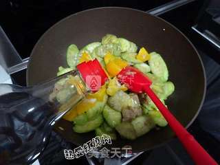 肉片炒丝瓜的做法步骤:9