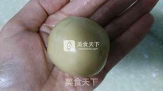 莲蓉月饼的做法步骤:8