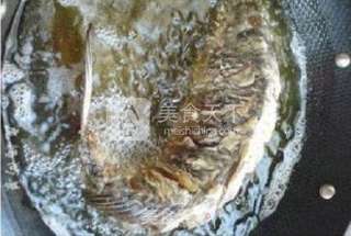 糖醋鲤鱼的做法步骤:6