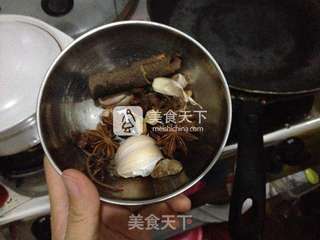 天然的-水煮五香花生的做法步骤:3