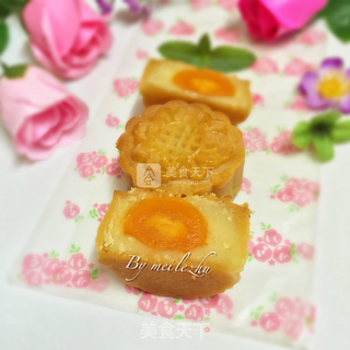 广式莲蓉蛋黄月饼的做法步骤:22