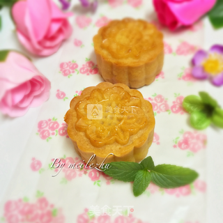 广式莲蓉蛋黄月饼的做法步骤:23