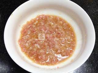 皮蛋瘦肉粥的做法步骤:2