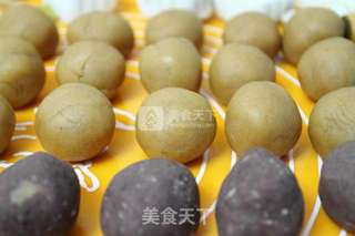 广式蛋黄月饼的做法步骤:5