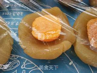 各种陷料的广式月饼的做法步骤:9