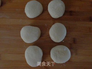 贝壳豆沙包的做法步骤：2